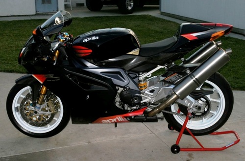 Product picture Aprilia V990 Engine Workshop Service Manual 2001